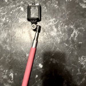 Pink selfy-stick